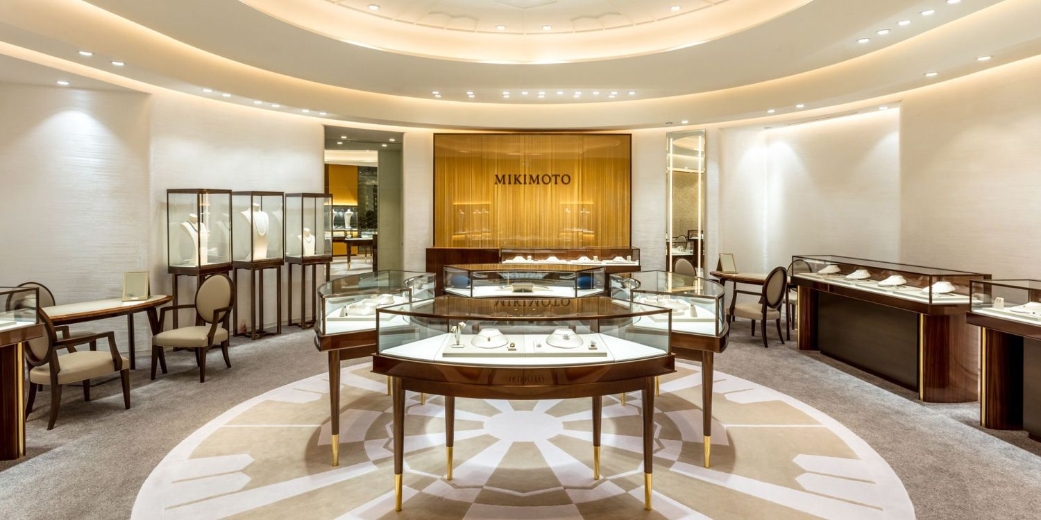 Mikimoto: Elegante Monobrand-Boutique